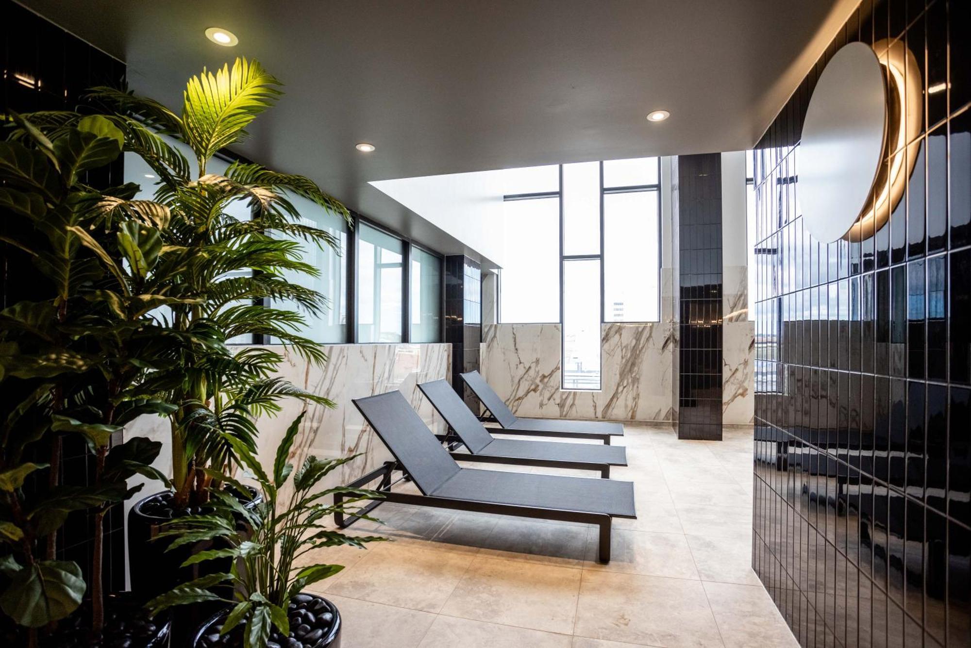 Meriton Suites ליברפול מראה חיצוני תמונה The spa at The Standard London