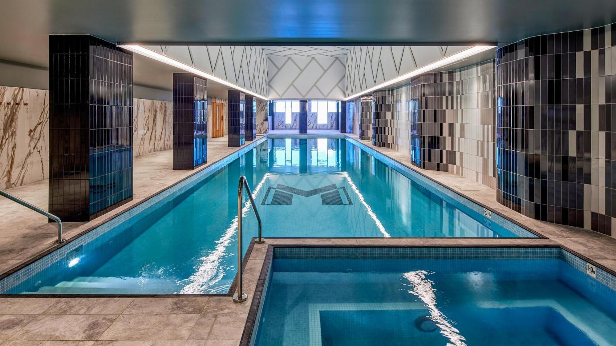 Meriton Suites ליברפול מראה חיצוני תמונה The pool at the Mandarin Oriental